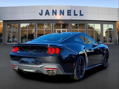 Used 2024 Ford Mustang Premium image 6