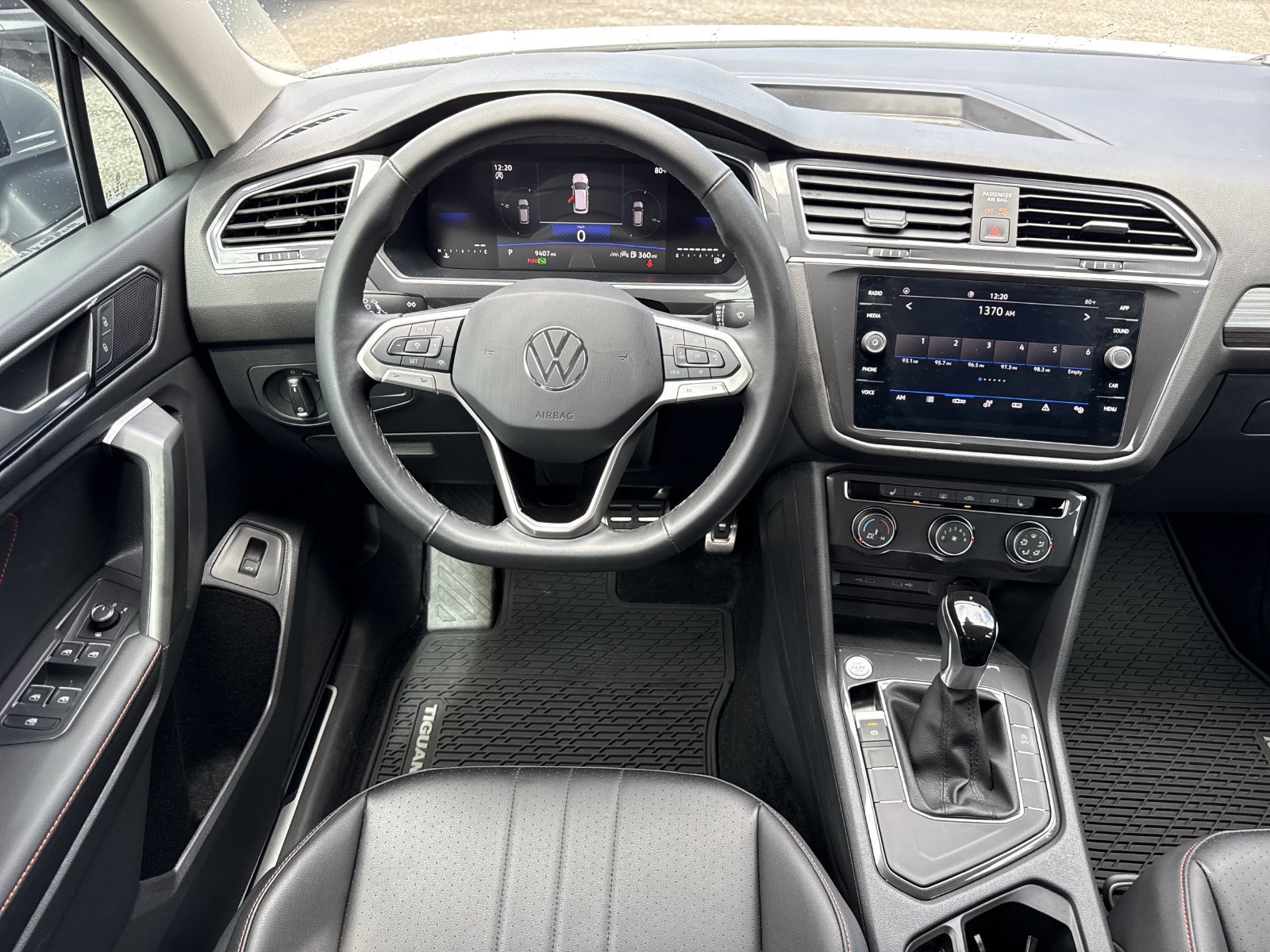 Used 2024 Volkswagen Tiguan Wolfsburg Edition FWD image 12