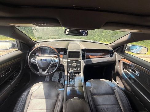 Used 2014 Ford Taurus Limited w/ Equipment Group 301A AWD/4WD image 14