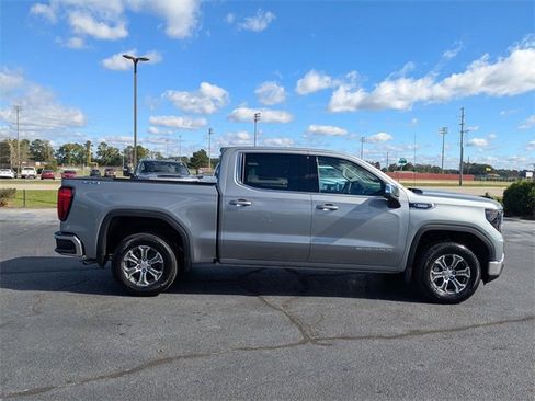 New 2026 GMC Sierra 1500 SLE w/ Preferred Package image 2