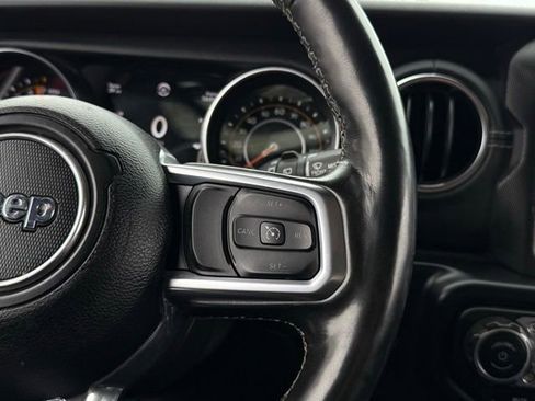 Used 2021 Jeep Wrangler Unlimited Sahara w/ Uconnect 4C Nav & Sound Group AWD/4WD image 10