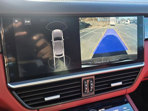 Used 2019 Porsche Cayenne E-Hybrid image 23