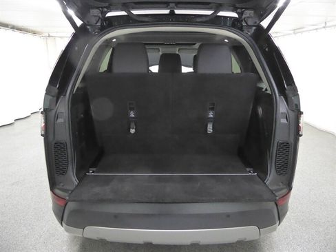 Used 2017 Land Rover Discovery HSE image 35