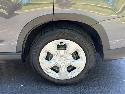 Used 2022 Subaru Forester AWD/4WD image 7