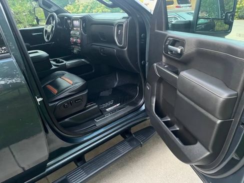 Used 2020 GMC Sierra 2500 AT4 w/ AT4 Premium Package AWD/4WD image 12