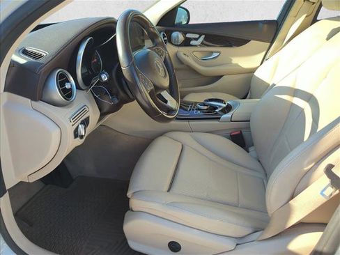 Used 2016 Mercedes-Benz C 300 4MATIC Sedan image 9