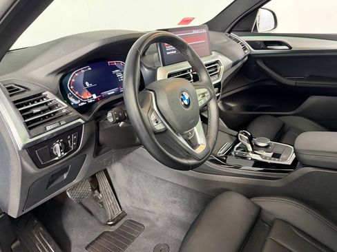 Used 2025 BMW X4 xDrive30i image 21
