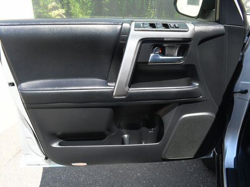 Used 2021 Toyota 4Runner SR5 AWD/4WD image 13