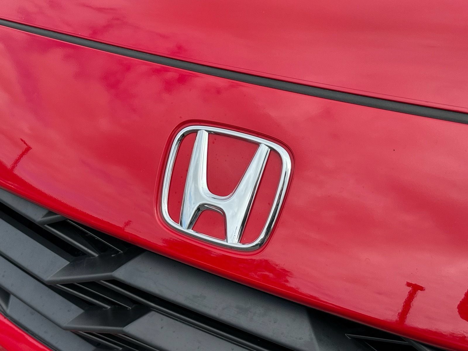 Certified 2025 Honda HR-V Sport image 34