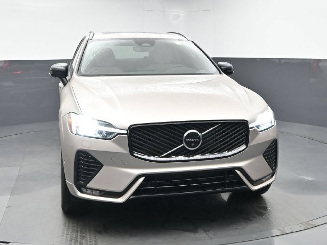 New 2026 Volvo XC60 B5 Plus w/ Protection Package Premier AWD/4WD image 2