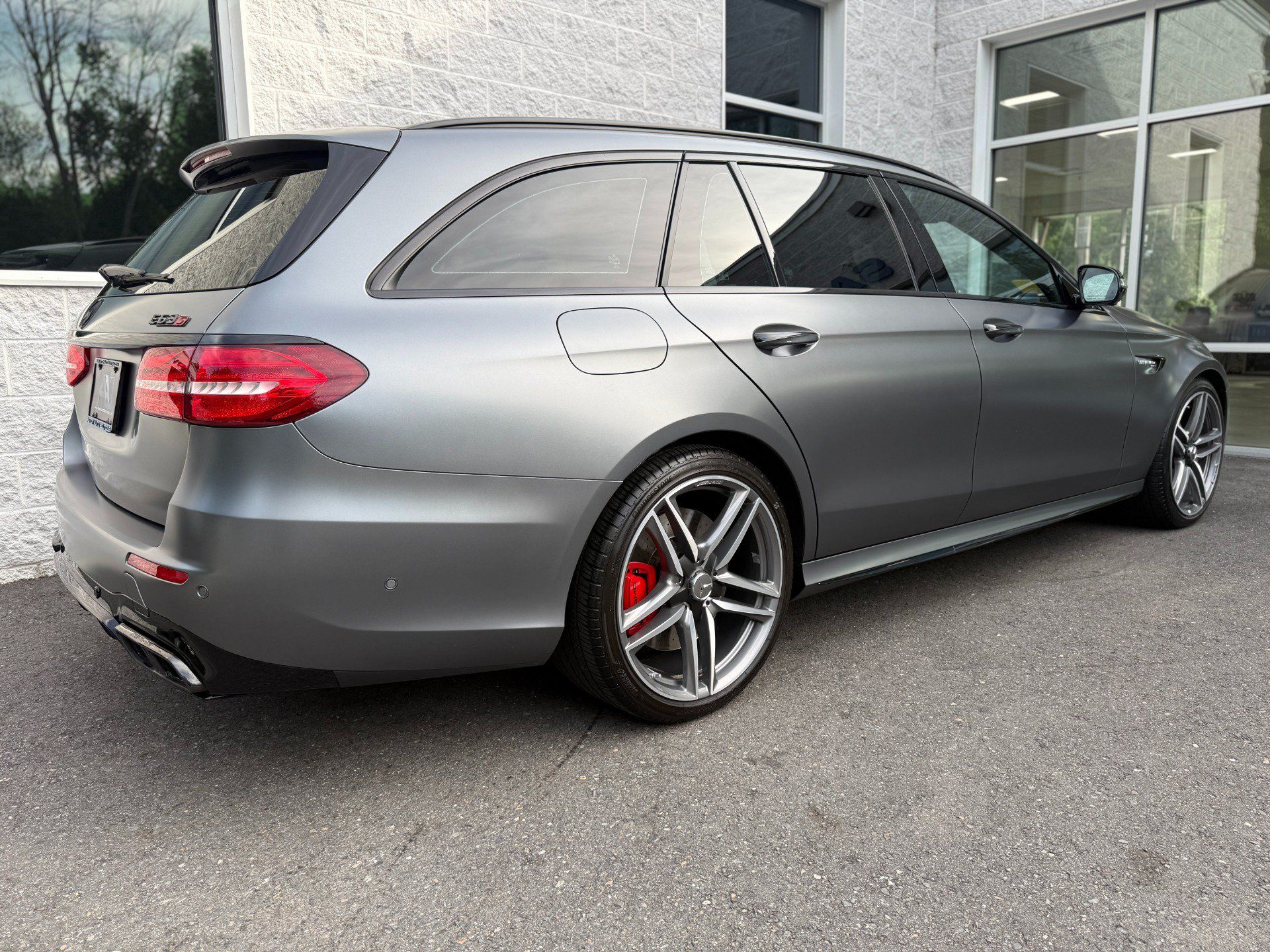 Used 2018 Mercedes-Benz E 63 AMG S image 25