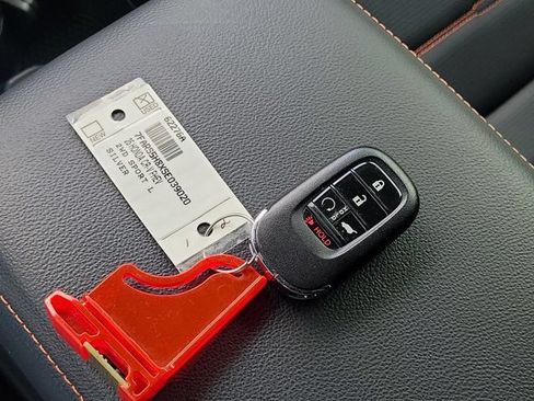 Used 2025 Honda CR-V Sport-L image 29