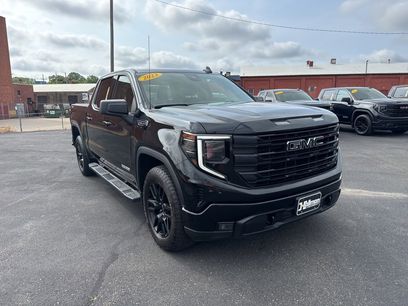 Used 2023 GMC Sierra 1500 Elevation