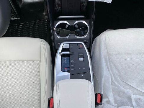 New 2026 BMW X1 xDrive28i w/ Technology Package AWD/4WD image 10