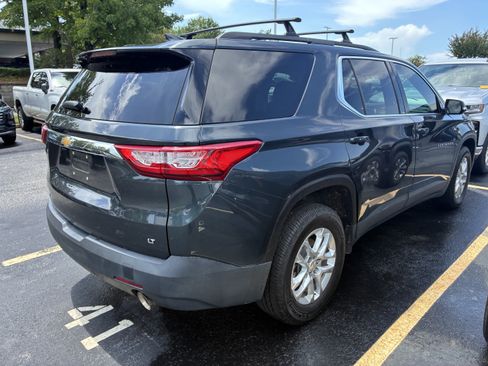 Used 2019 Chevrolet Traverse LT FWD image 8