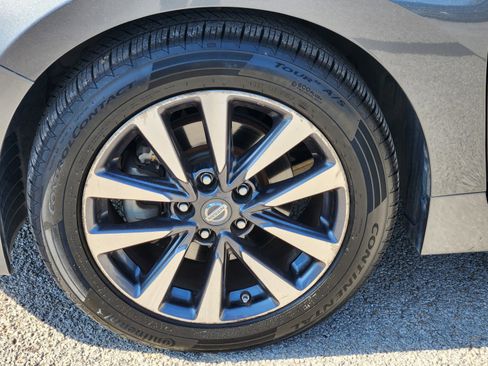 Used 2017 Nissan Altima 2.5 SV image 29