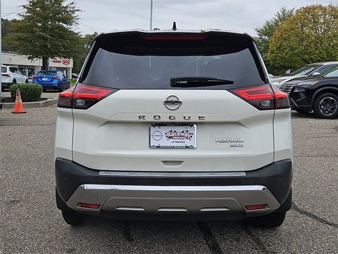Certified 2021 Nissan Rogue Platinum image 5