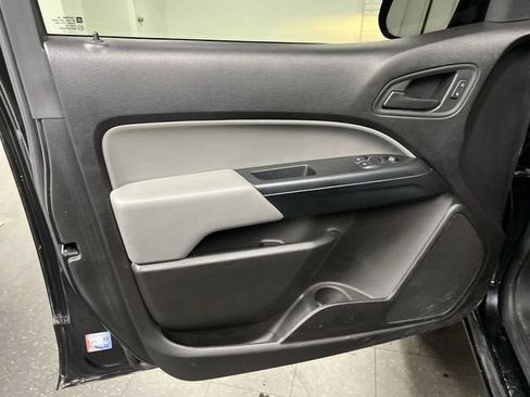 Certified 2019 Chevrolet Colorado W/T w/ Custom Special Edition AWD/4WD image 20