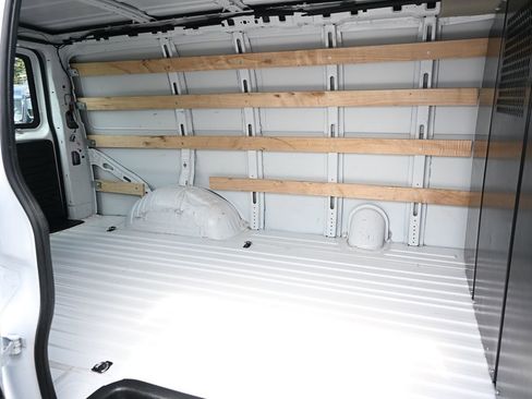 Used 2024 GMC Savana 2500 w/ Driver Convenience Package image 19