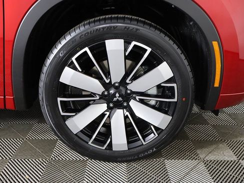 New 2025 Mitsubishi Outlander SEL image 27