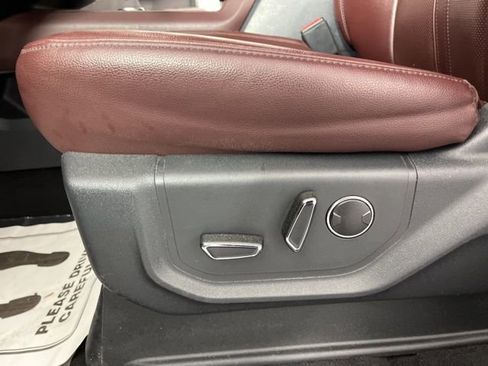 Used 2024 Ford Expedition Limited RWD image 34
