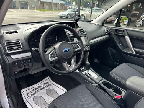 Used 2017 Subaru Forester 2.5i Premium AWD/4WD image 13