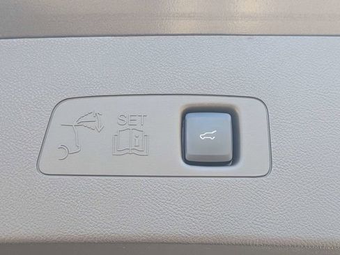 Used 2023 Lincoln Corsair Reserve w/ Jet Appearance Package image 13