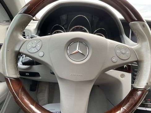 Used 2011 Mercedes-Benz E 350 Cabriolet image 17