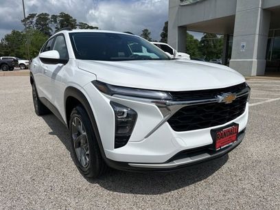 Used 2025 Chevrolet Trax LT w/ LT Convenience Package