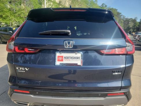 Used 2025 Honda CR-V Sport Touring image 4