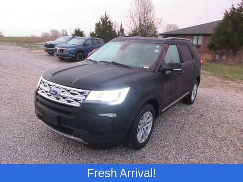 Used 2018 Ford Explorer XLT w/ Equipment Group 202A image 1