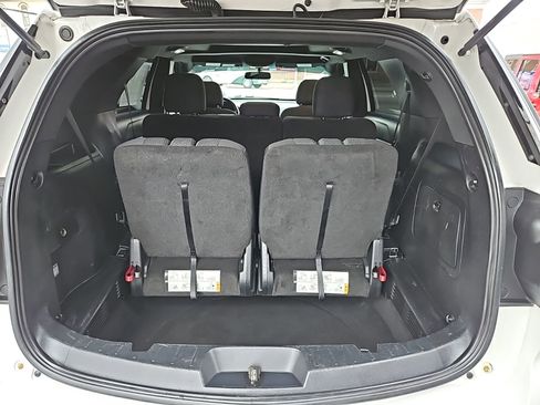 Used 2016 Ford Explorer XLT w/ Equipment Group 201A image 15