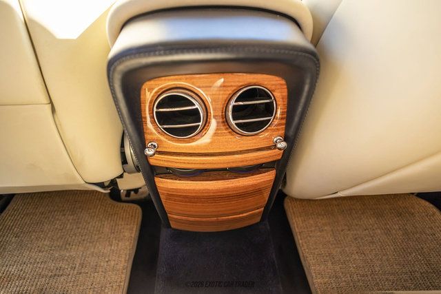 Used 2010 Rolls-Royce Phantom Drophead Coupe RWD image 44