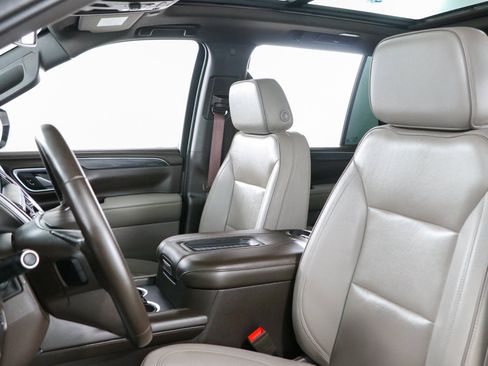 Used 2023 GMC Yukon SLT AWD/4WD image 26
