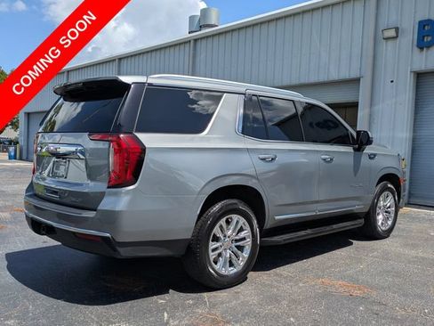 Used 2023 GMC Yukon SLT w/ SLT Premium Package RWD image 4