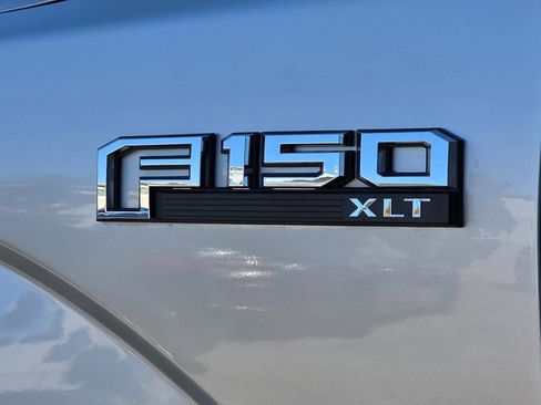 Used 2015 Ford F150 XLT w/ Equipment Group 302A Luxury image 21