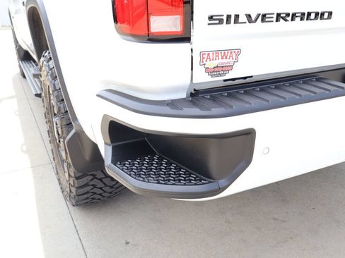 Certified 2024 Chevrolet Silverado 2500 LTZ w/ LTZ Plus Package AWD/4WD image 34