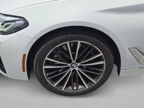 Used 2023 BMW 530i w/ Convenience Package RWD image 21