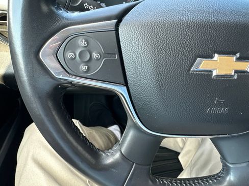 Used 2019 Chevrolet Traverse LT AWD/4WD image 30