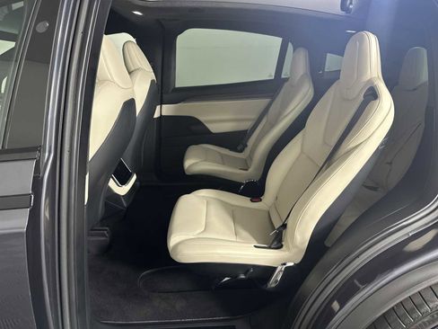 Used 2022 Tesla Model X AWD/4WD image 27