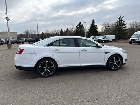 Used 2015 Ford Taurus SEL w/ Equipment Group 201A image 8