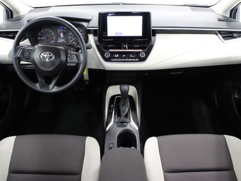Used 2025 Toyota Corolla LE FWD image 25