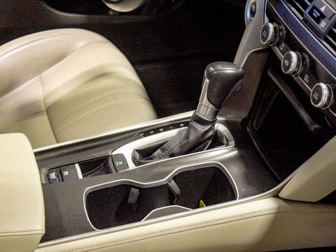 Used 2018 Honda Accord EX-L image 7