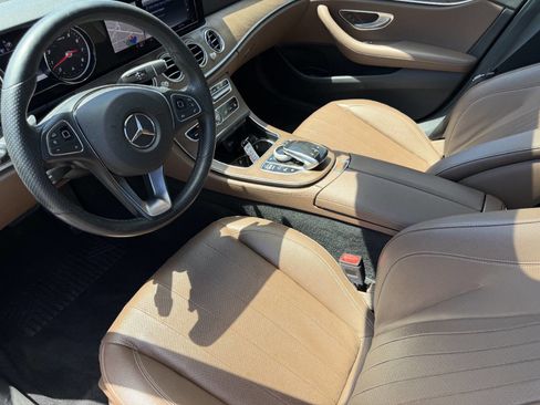 Used 2018 Mercedes-Benz E 300 4MATIC image 19