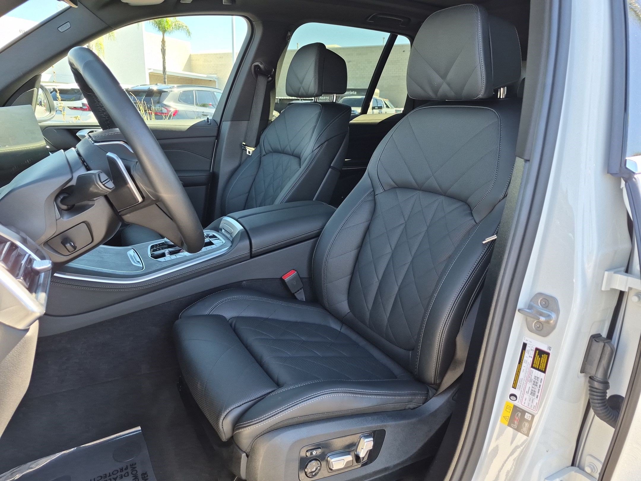 Used 2026 BMW X5 xDrive50e w/ Climate Comfort Package AWD/4WD image 16