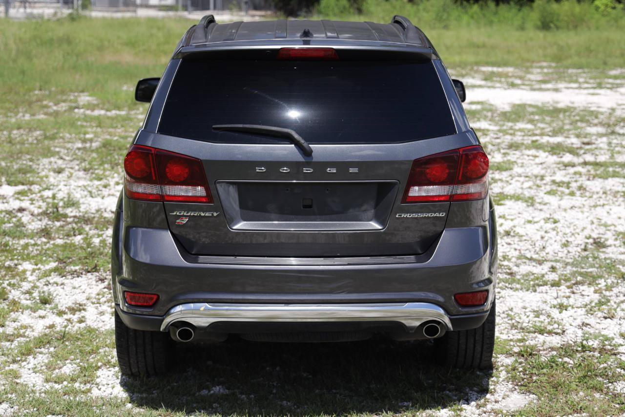 Used 2018 Dodge Journey Crossroad AWD/4WD image 9