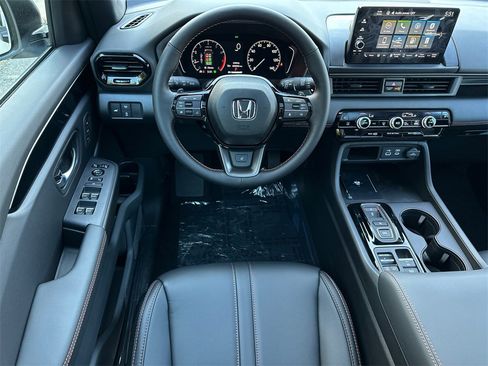 New 2025 Honda Pilot TrailSport image 22