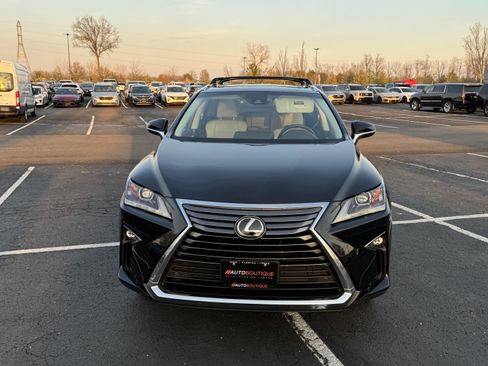 Used 2018 Lexus RX 350L image 8