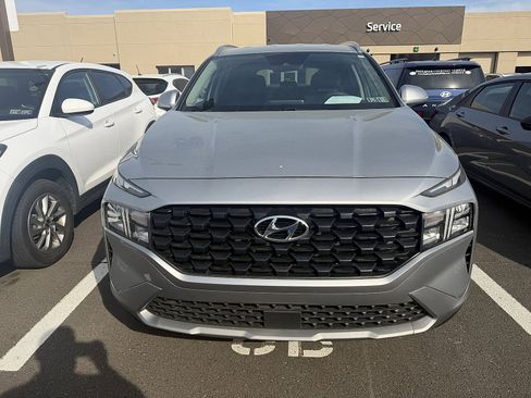 Certified 2023 Hyundai Santa Fe SEL image 2