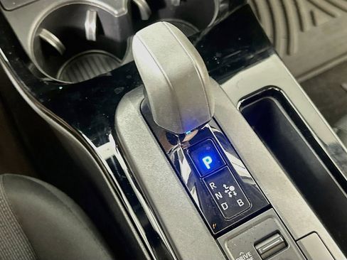 Used 2023 Toyota Prius LE FWD image 32
